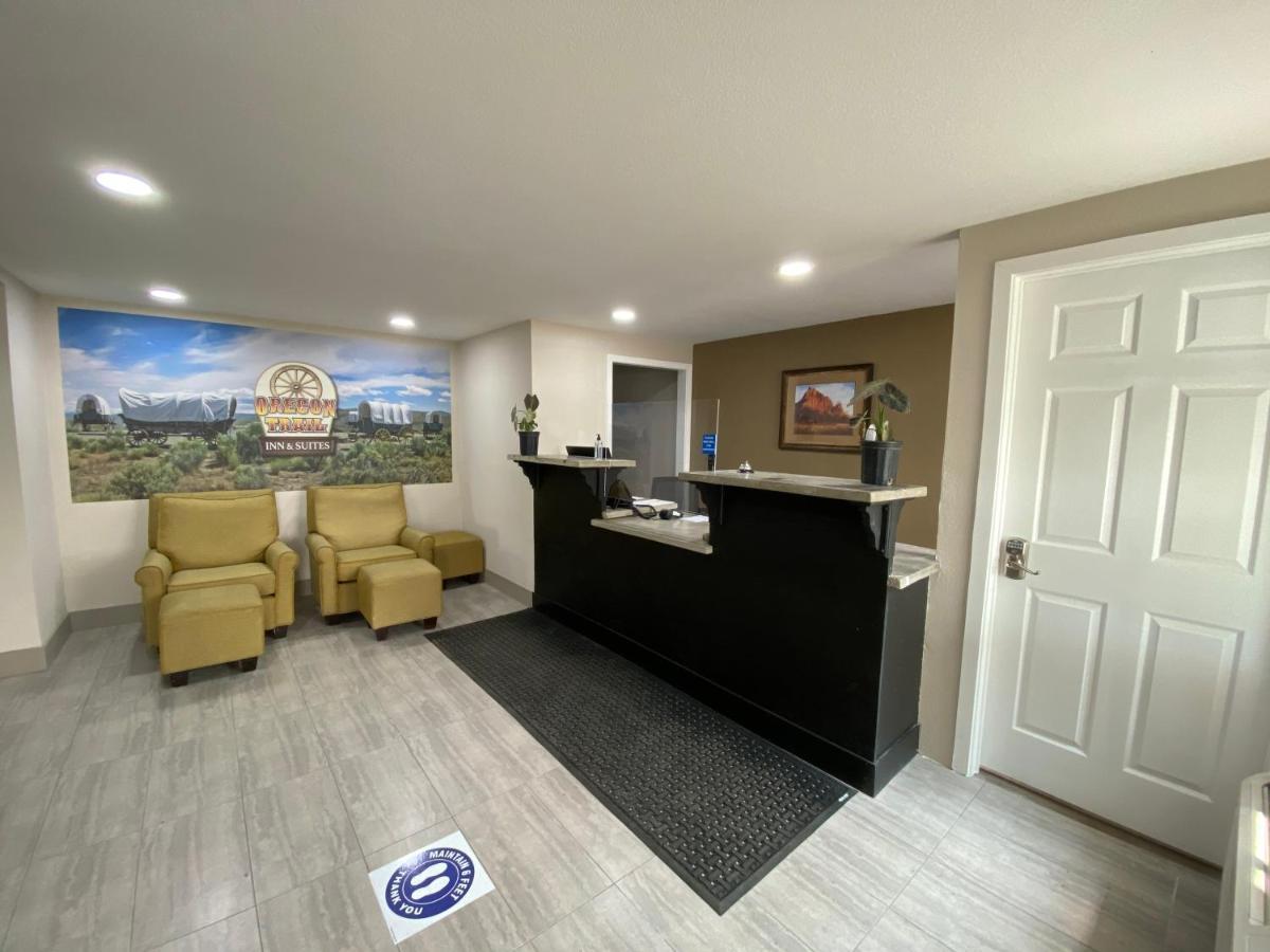 Oregon Trail Inn And Suites Лейквью Екстер'єр фото